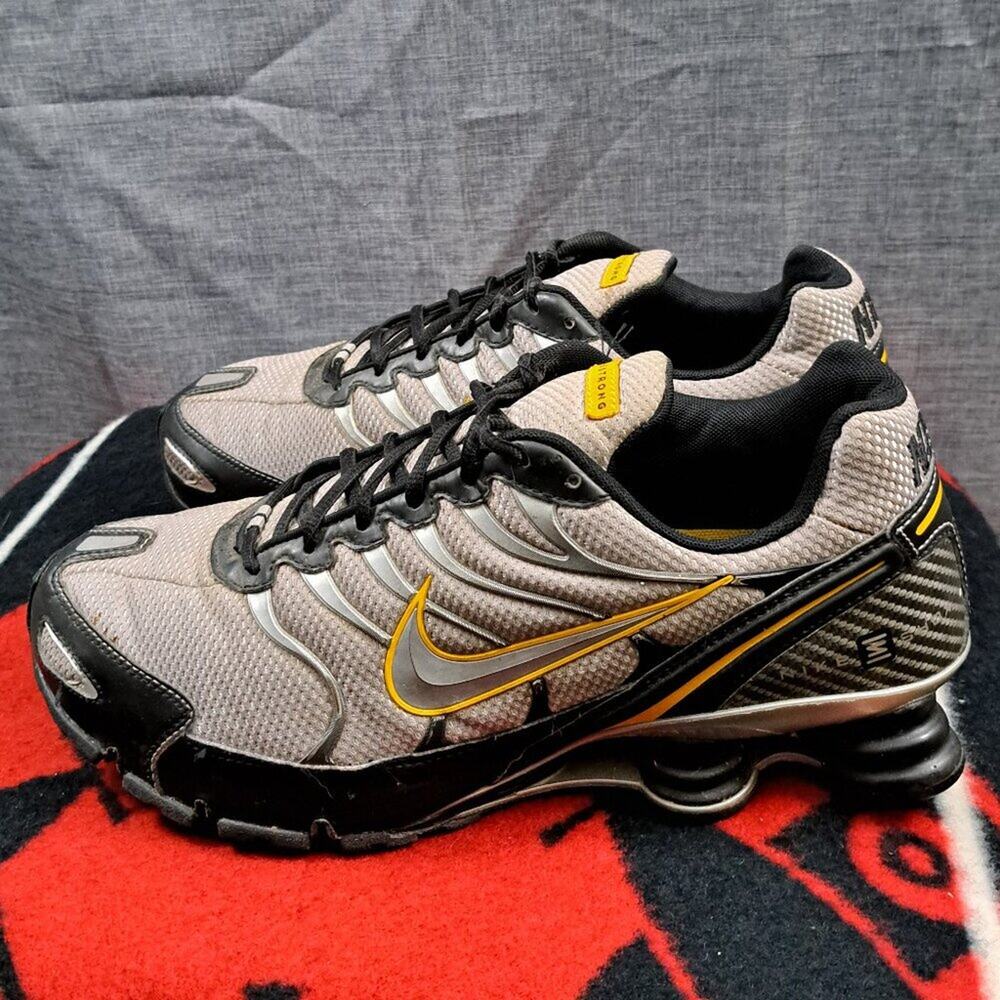 %Size 13 Nike Shox Livestrong Men's Lance Armstrong Athletic Shoes 318296-00 A9